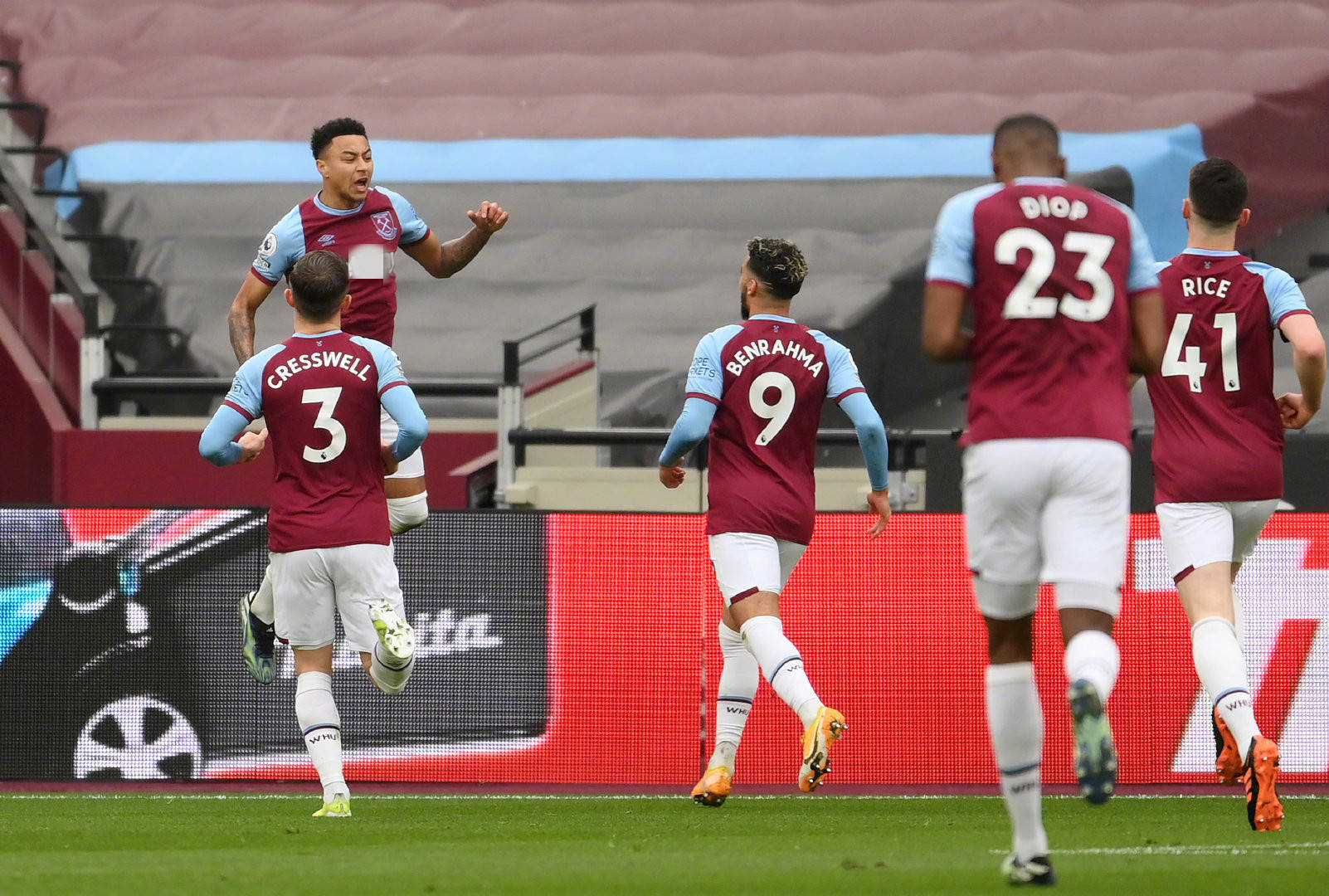 马卡：维尼修斯仍是皇马第一点球手；克罗斯角色分配给不同球员